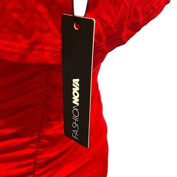 Fashion Nova Red Ruched Dress Sz.L NWT - Picture 5 of 5